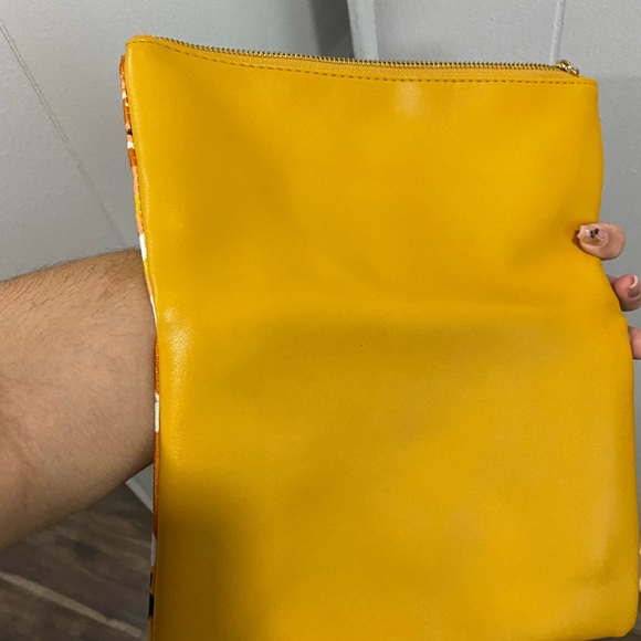 Rachel Pally - Picture 3 of 5